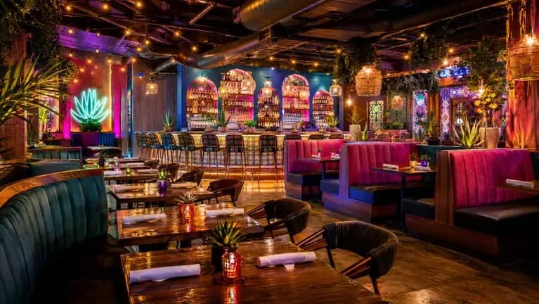 Turnkey Tucson Restaurant & Bar – Stunning Buildout | Prime Location — Tucson, AZ